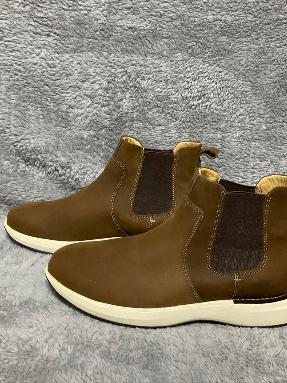 New Johnston & Murphy Men's Felder Chelsea Boot Brown Full Grain Leather SZ 8M